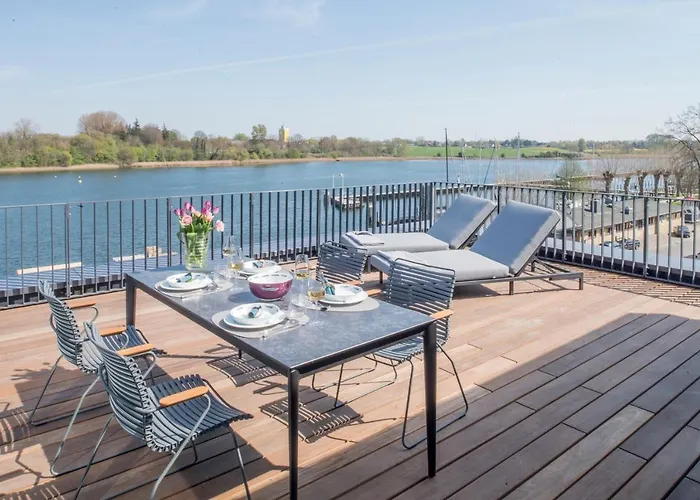 Schlei-penthouse Steuerbord - A10 *